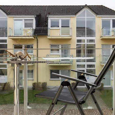 Nur 100 M Bis Zum Appartmentanlage Eldena 15