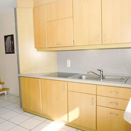 Nur 100 M Bis Zum Appartmentanlage Eldena 15