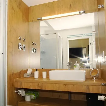 Nur 100 M Bis Zum Appartmentanlage Eldena 15 *